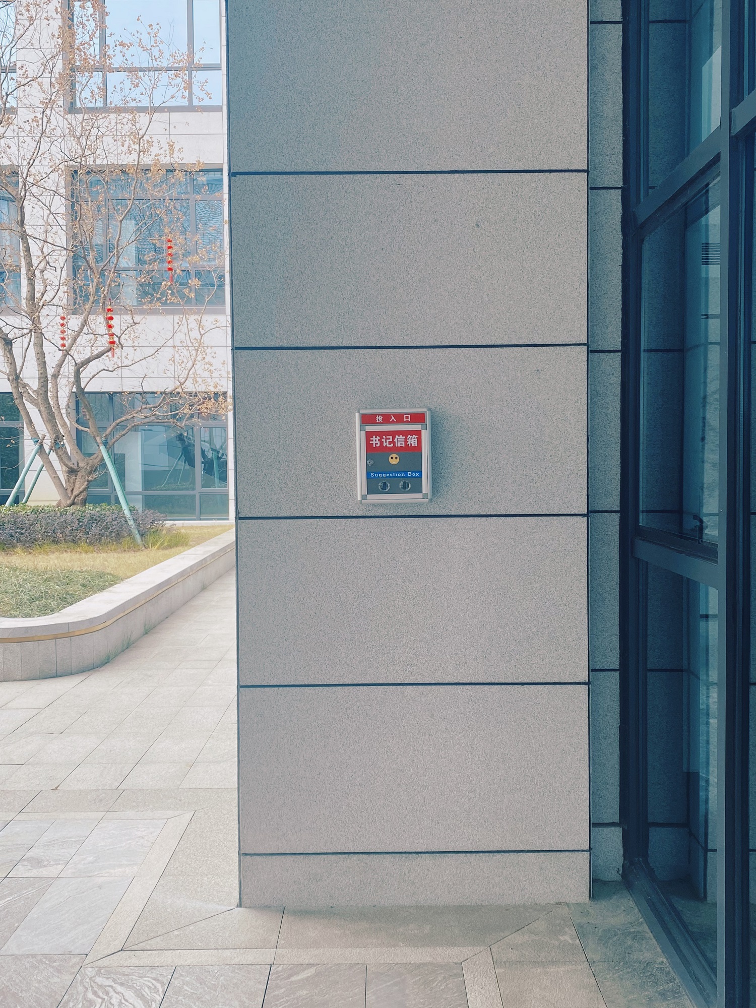 8f7ad83cc0f98f37e637eadea50face2.jpg 912b44271cf411fe04cae0505b557b8.jpg